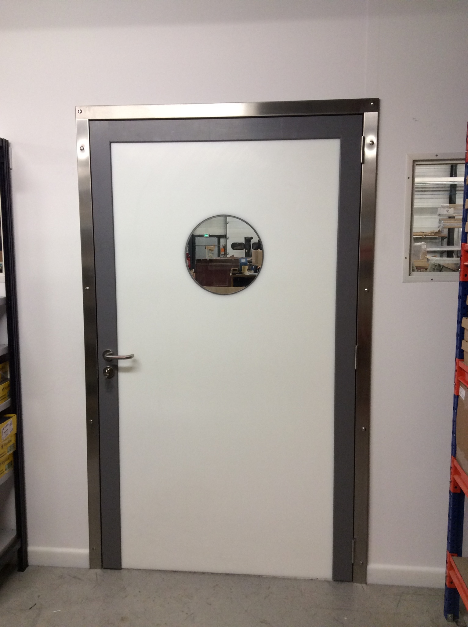 Wasserabweisende Türen für Lebensmittelumgebung - Spenle