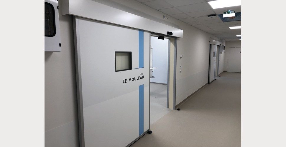 waterproof and anti-X SPNELE doors in a cancer institute